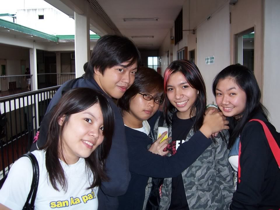 From left: Caresse, Martin, Malia, Jill and Jackie. Image hosted by Photobucket