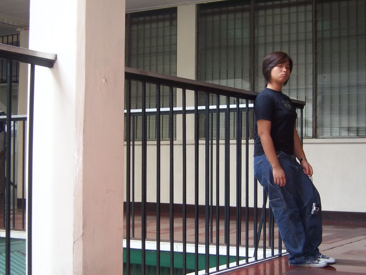 If I had a video camera, I would have done a sweeping shot and Malia could be rushing towards me and doing whatever she intended to do. Or, I could be content with the Ken Burns effect. Image hosted by Photobucket