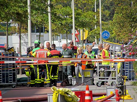Man overgiet mensen met chemische stof Zichtenburglaan