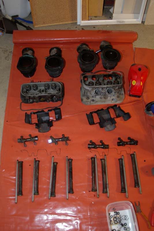 http://i23.photobucket.com/albums/b366/choptick/DubStuff/engine/disassembly/IMGP5114.1.jpg