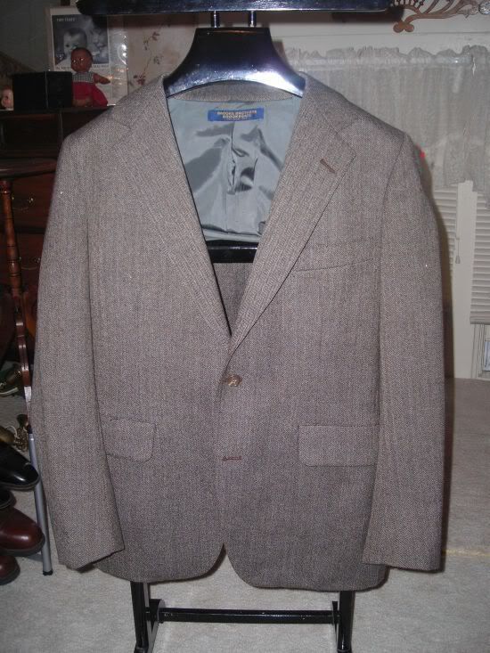 BrooksBrotherssuit010.jpg