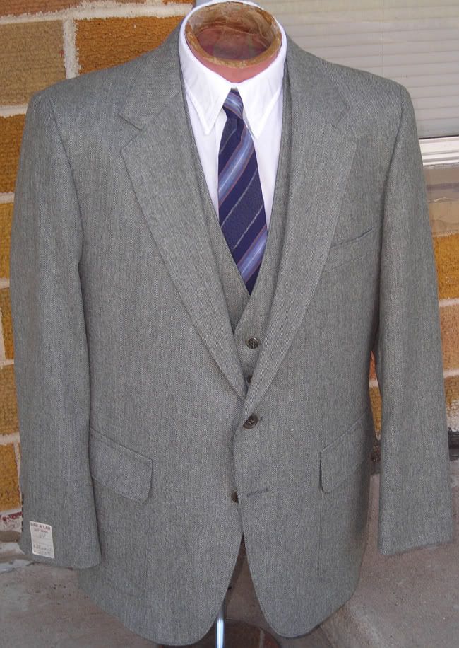 modern3-piecesuit003.jpg