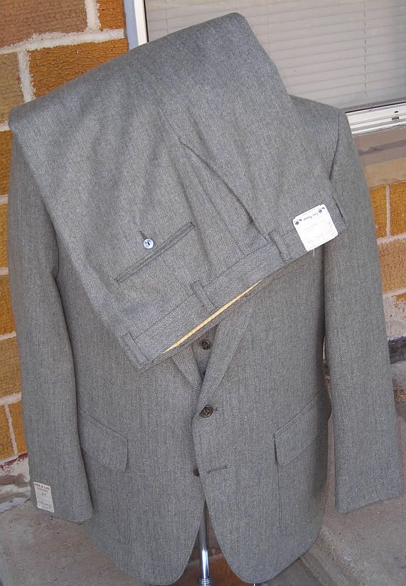 modern3-piecesuit005.jpg