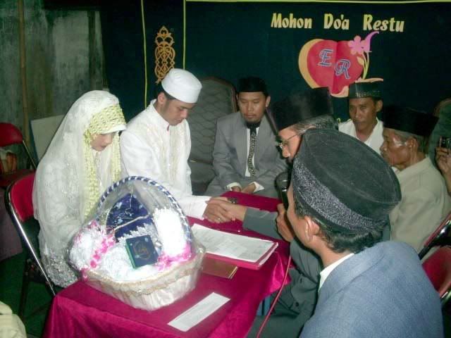 Pernikahan Reza Akbar dan Ermawati