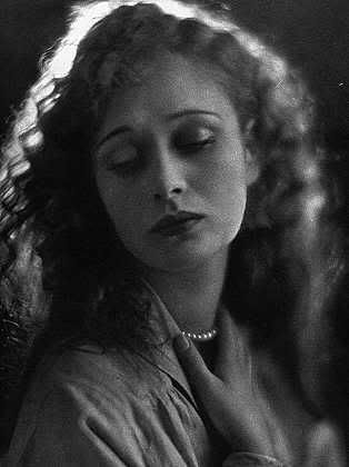 Huge in her day but now forgotten movie star Dolores Costello 