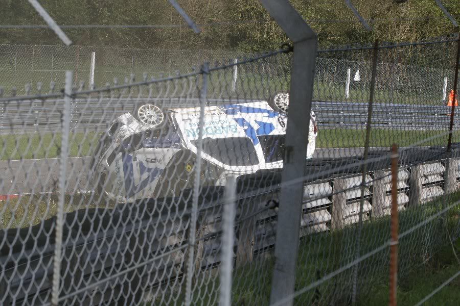 IMAGE: http://i23.photobucket.com/albums/b381/GeoffHubbert/Motorsports/_MG_5031.jpg