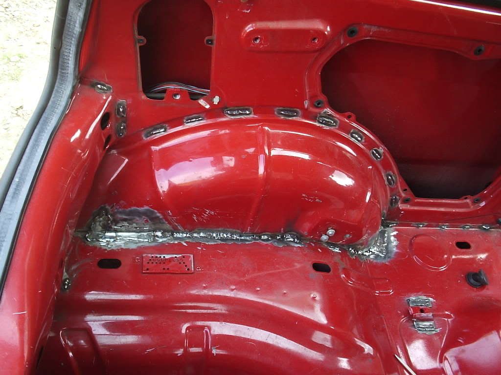 passengerwheelarch.jpg
