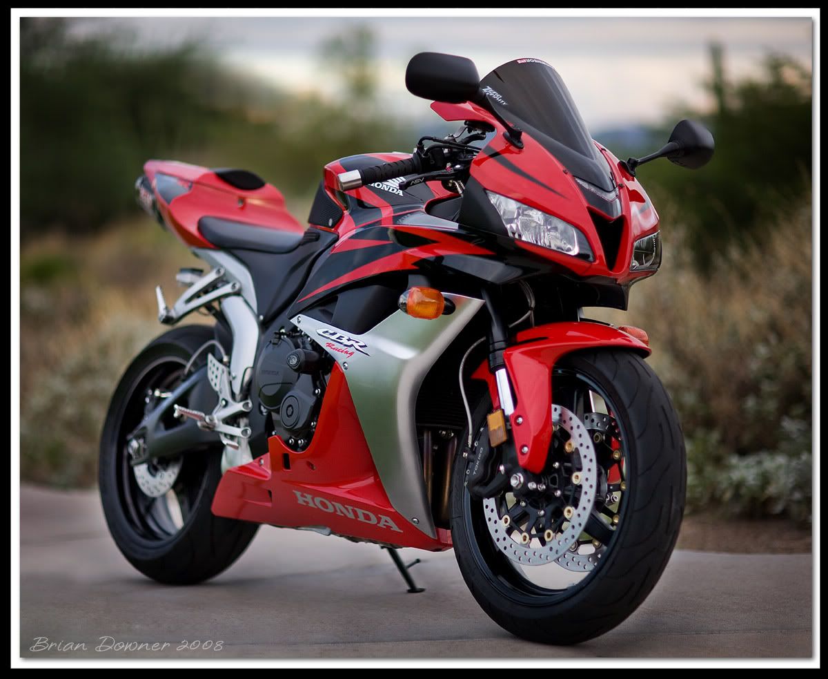 IMAGE: http://i23.photobucket.com/albums/b384/joeblacke/bike/IMG_1344.jpg