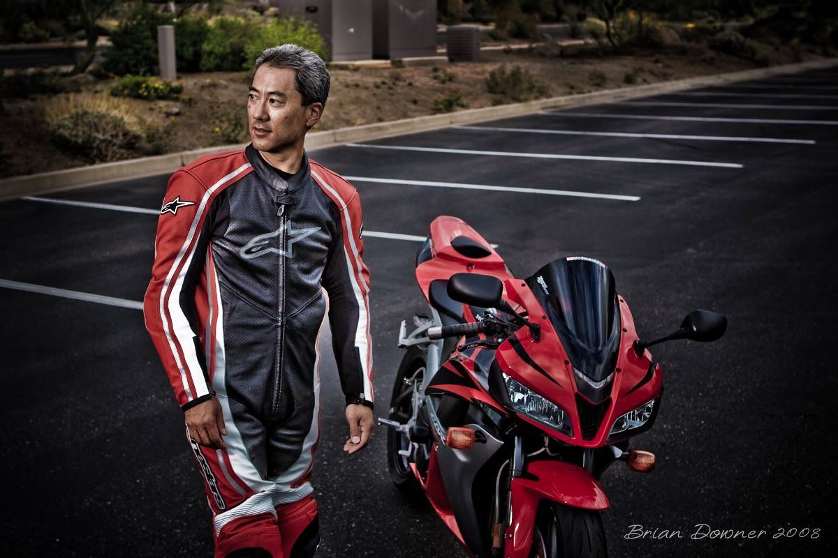 IMAGE: http://i23.photobucket.com/albums/b384/joeblacke/bike/IMG_1430.jpg