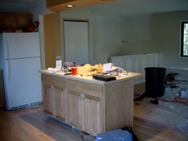 Kitchen2.jpg