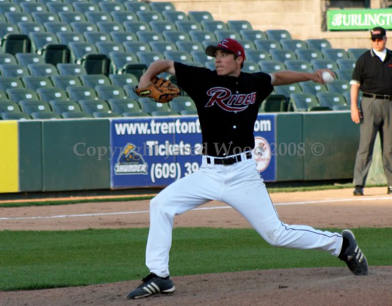 IMAGE: http://i23.photobucket.com/albums/b385/blinddeceptions/RiderPitcher02.jpg