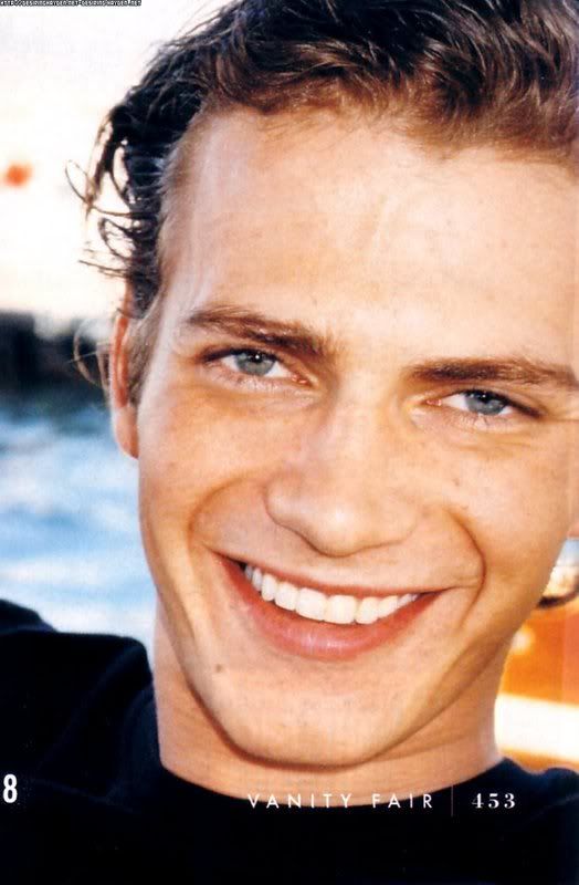 http://i23.photobucket.com/albums/b387/mrsmoon1/hayden%20christensen/vf_march07_04.jpg