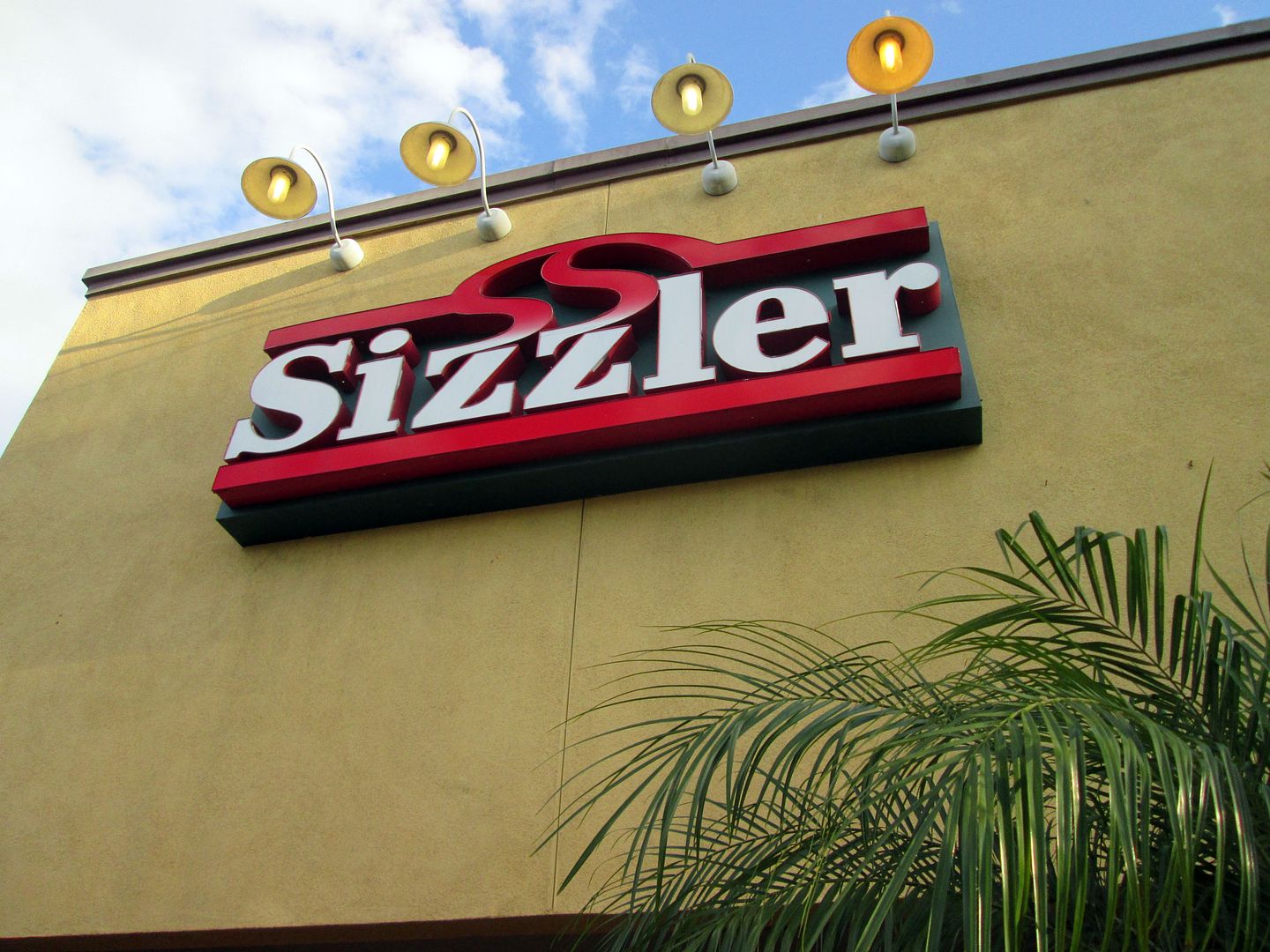 Sizzler Christmas Day 2018
