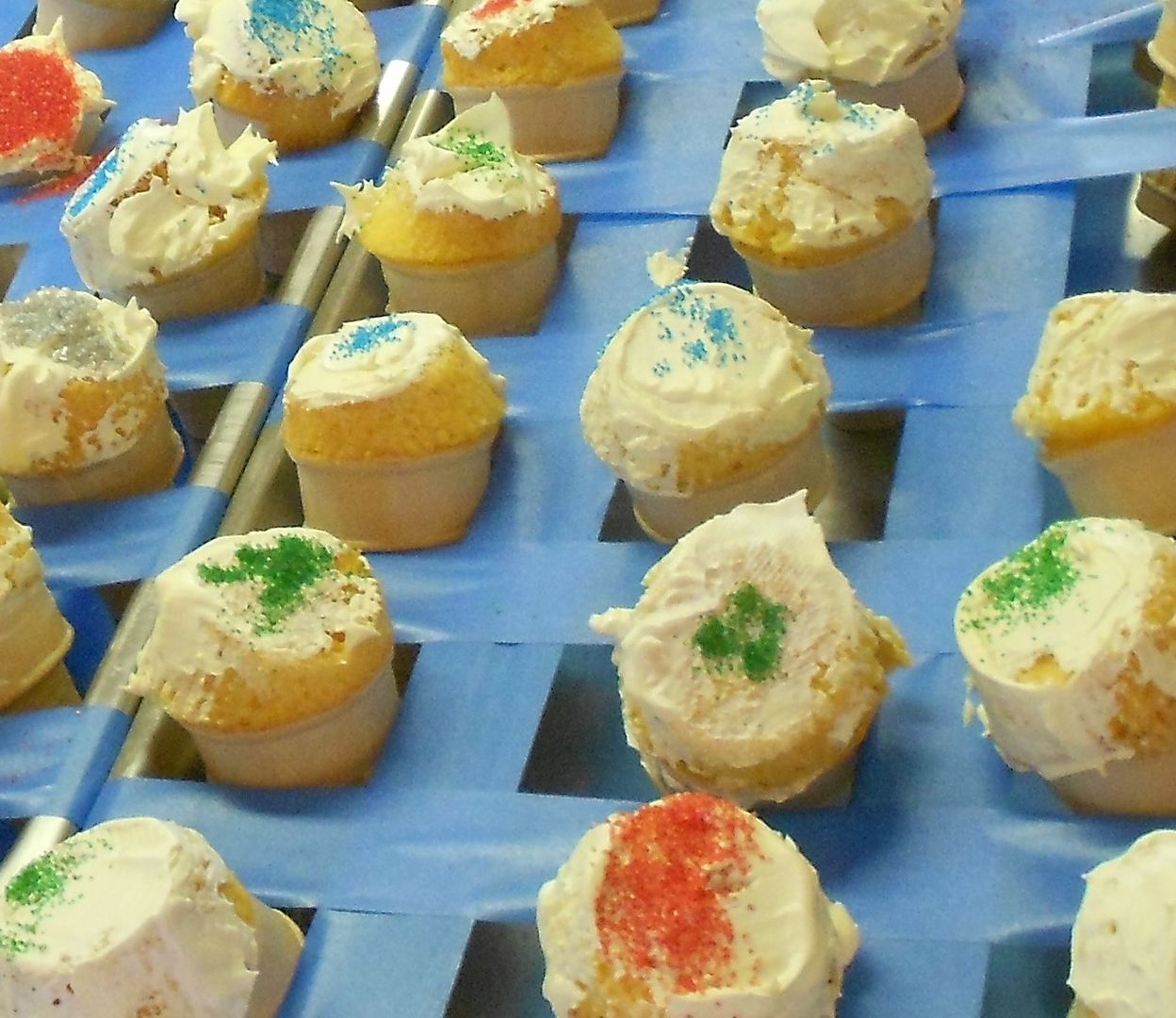 VBS 2013 Friday cupcake snacks