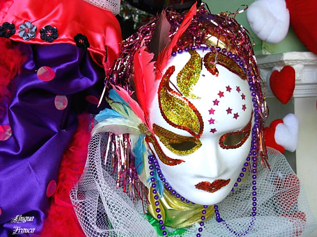 A close up of the mannequin showing the decorations of the face. She almost looks human. (Credit: Omar Upegui R.)