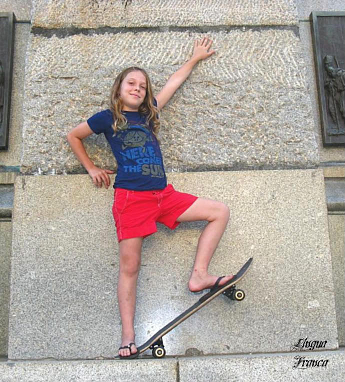 Photograph of Couley Fisher, Nicholas sister. She also practices skateboard sports and has a natural talent for posing for the camera as you can see. (Credit: Omar Upegui R.)