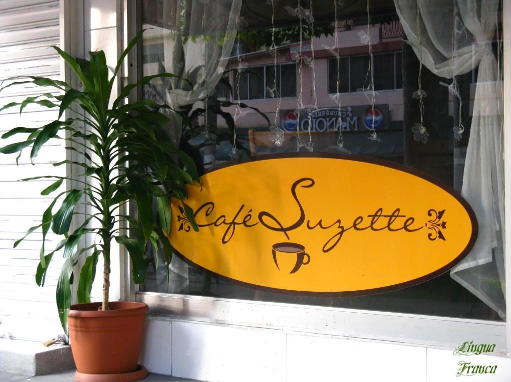 A close up view of Cafe Suzettes exterior sign at Via Argentina in Panama City, Panama. (Credit: Omar Upegui R.)