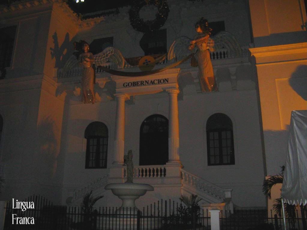 Photograph of the building that houses the Governor's Office in Panama City. It was exquisitely decorated with angels with soft veils blowing in the wind. (Credit: ©Omar Upegui R.)