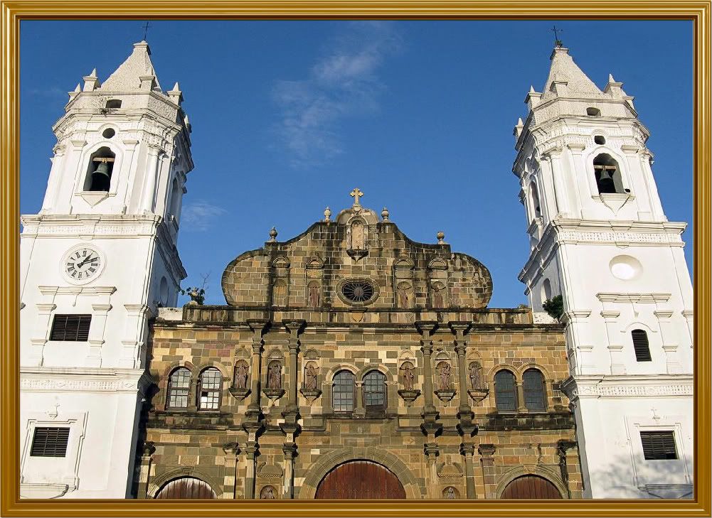 Frontal view of the Catedral Metropolitana de Panama where the President of Panama, Martín Torrijos and his staff, attend official religious ceremonies.