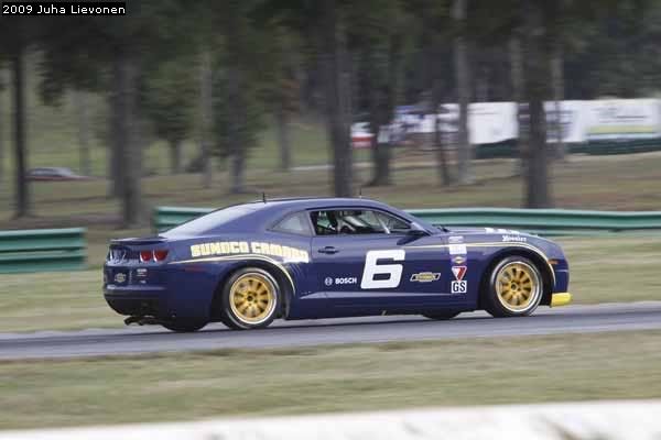 http://i23.photobucket.com/albums/b390/littleboo85/camaro.jpg