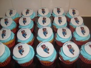http://i23.photobucket.com/albums/b394/conny4u/saskia40wPcupcakes010.jpg