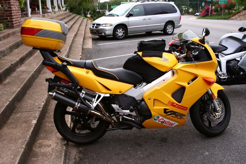 IMAGE: http://i23.photobucket.com/albums/b395/guitarboy8892/IMG_2941.jpg