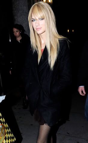293adSwift121009.jpg
