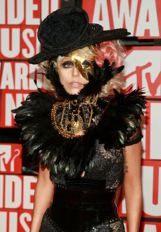gaga1.jpg