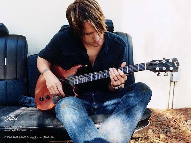 keith-urban-gtr.jpg
