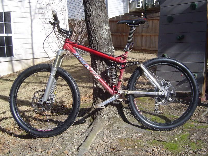 maxxis crossmark 2.25